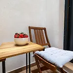 With Rooftop Pool Quercus