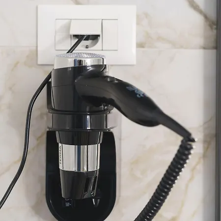 With Rooftop Pool Quercus