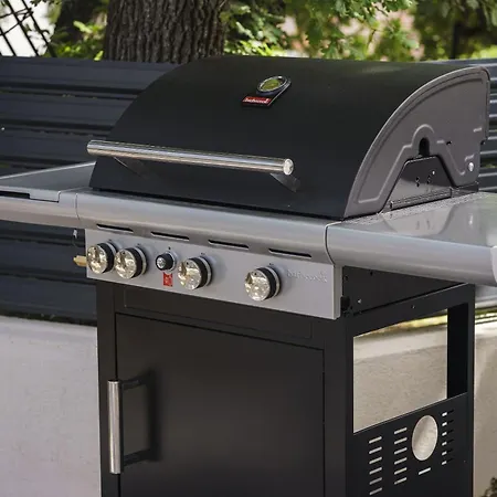 With Rooftop Pool Quercus Βίλα