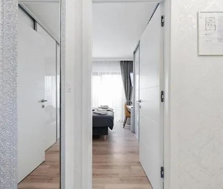 Βίλα With Rooftop Pool Quercus Βόντιτσε