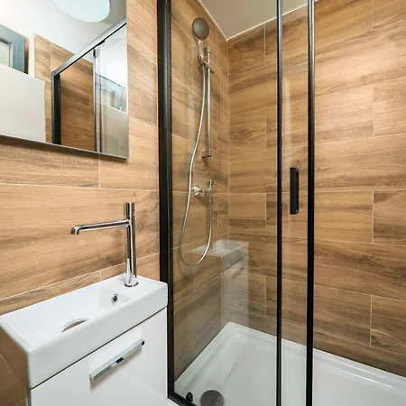 Villa With Rooftop Pool Quercus