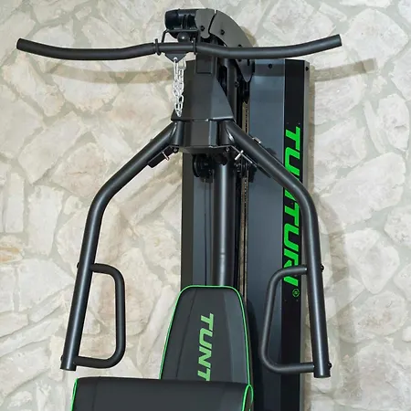 With Rooftop Pool Quercus Villa *