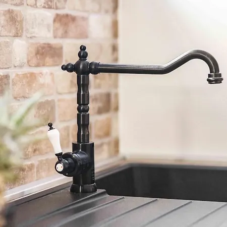 With Rooftop Pool Quercus *