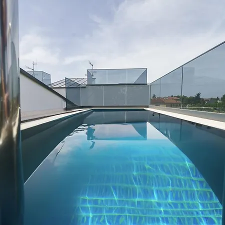 With Rooftop Pool Quercus * Водице