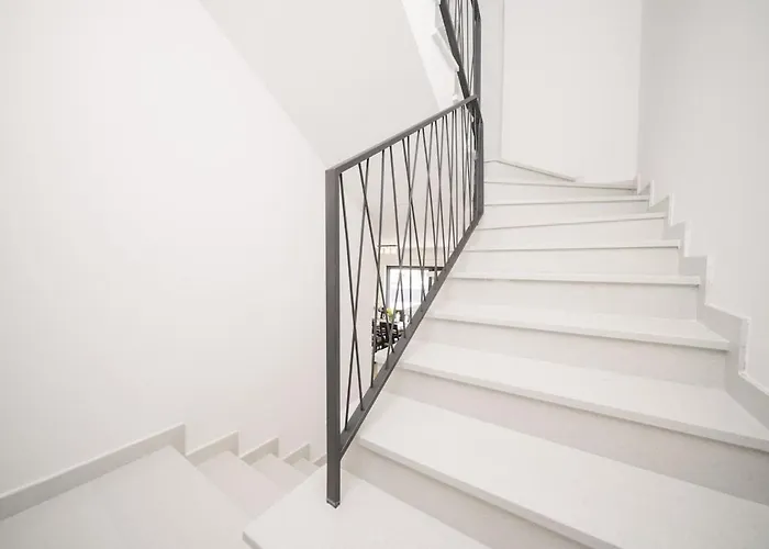 With Rooftop Pool Quercus Villa *